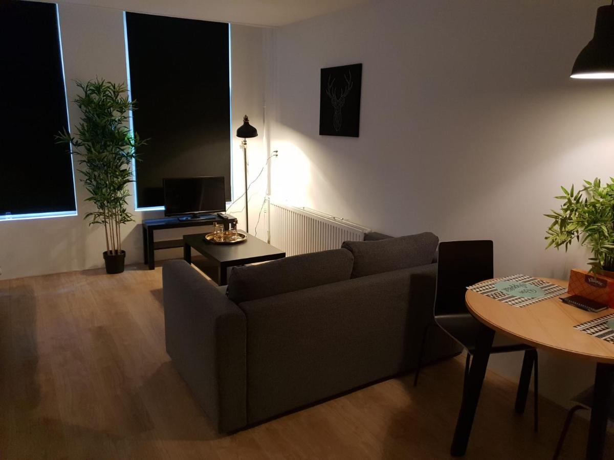 Recharge Hostel Rotterdam Eksteriør billede