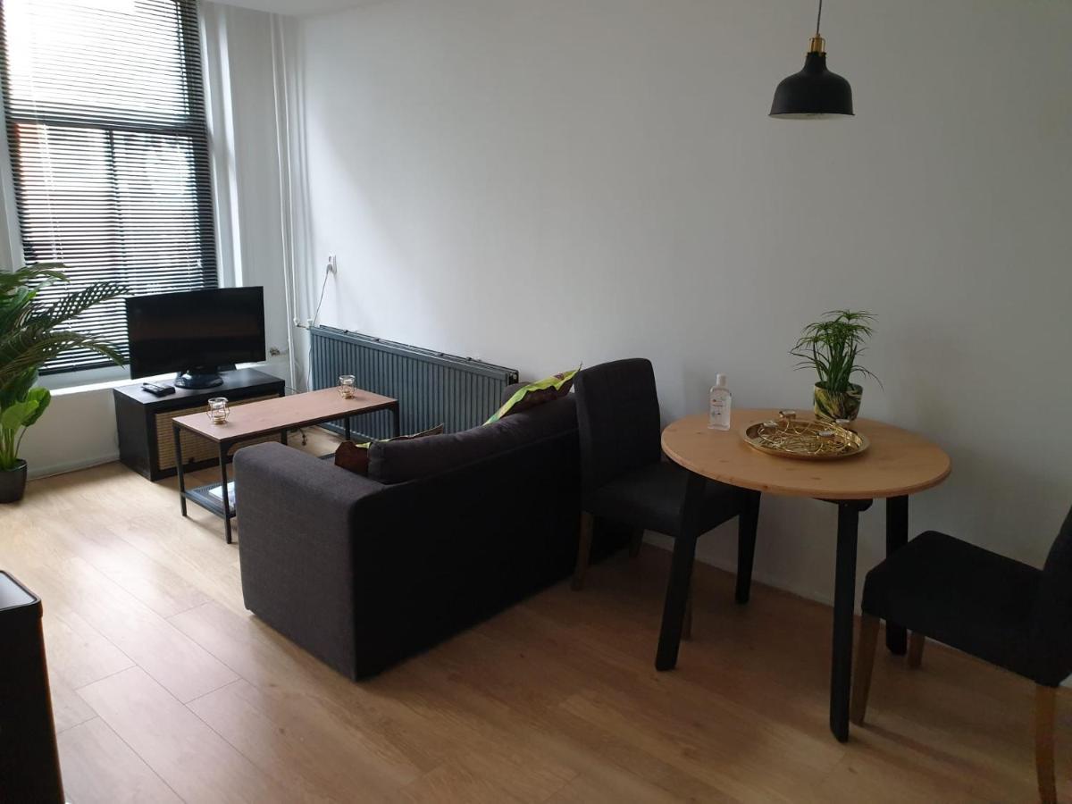 Recharge Hostel Rotterdam Eksteriør billede
