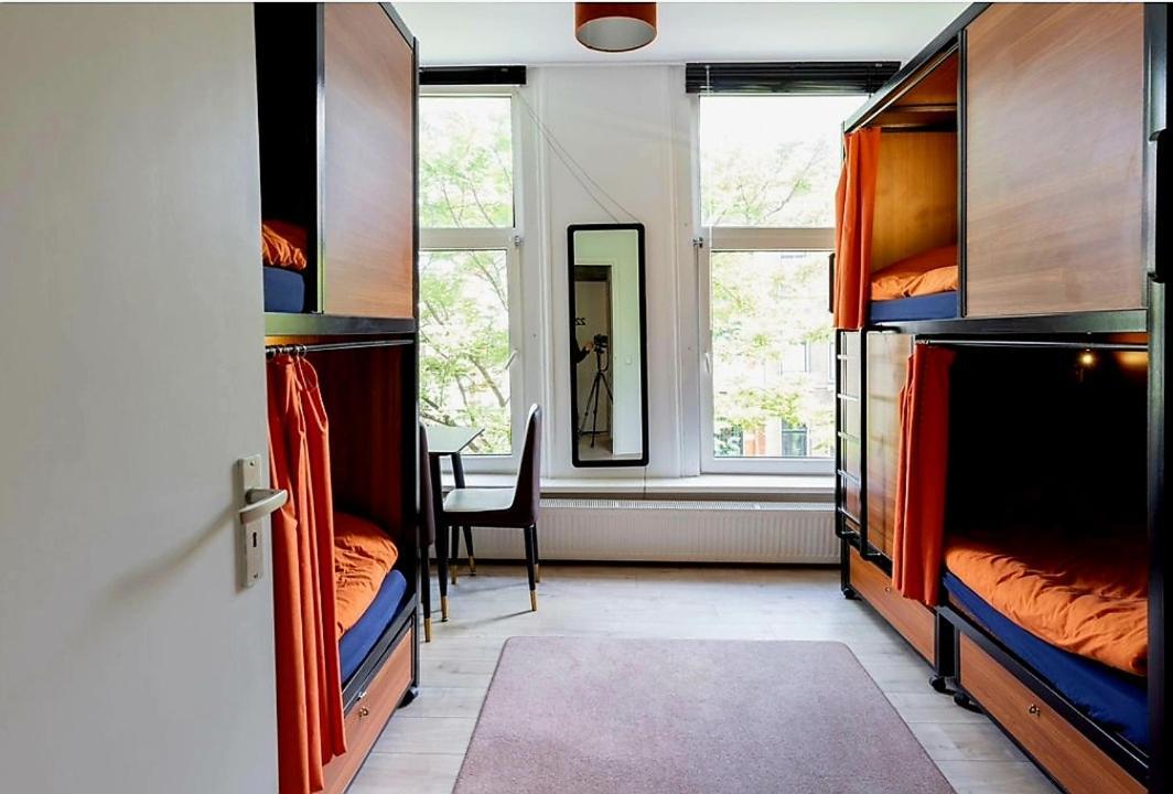 Recharge Hostel Rotterdam Eksteriør billede